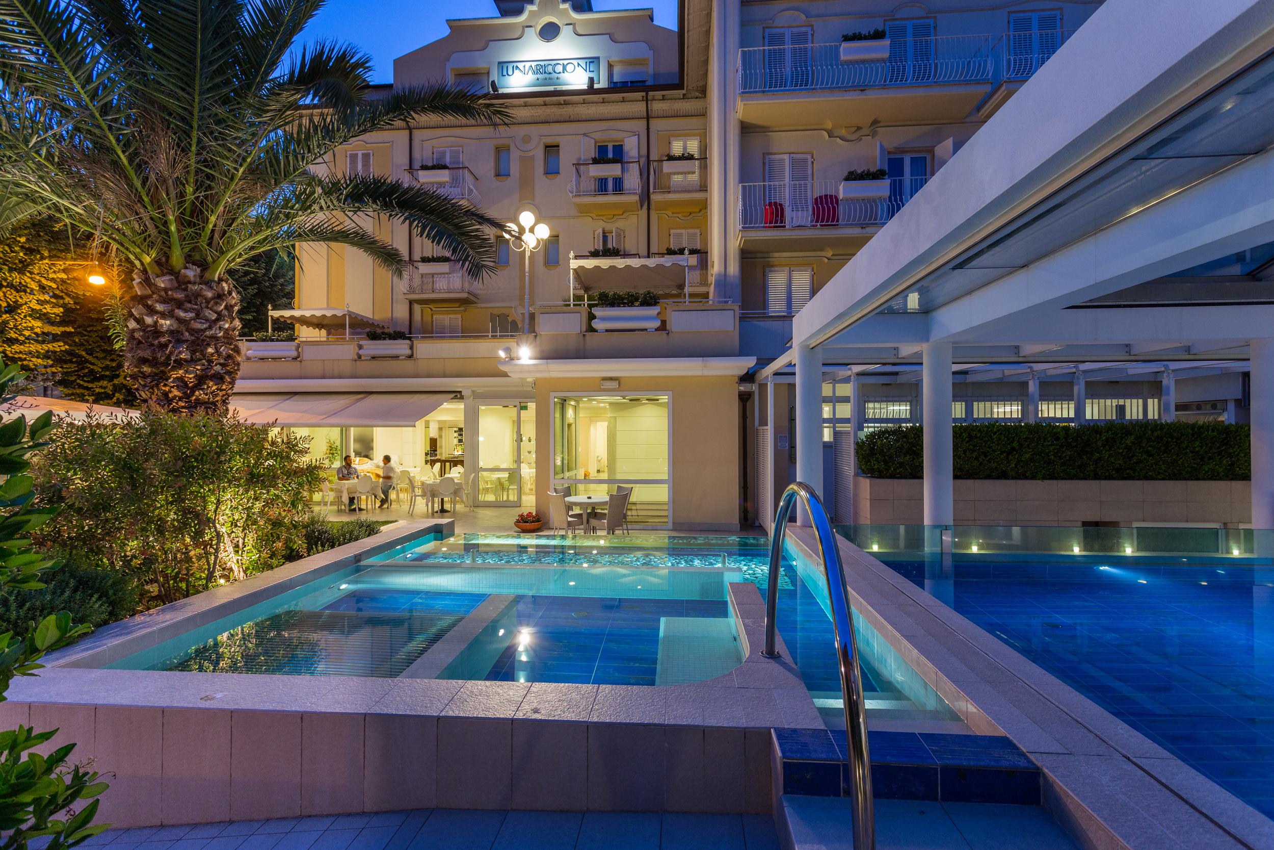 Hotel Luna Riccione E Aqua Spa Only Adults +12 Exterior foto