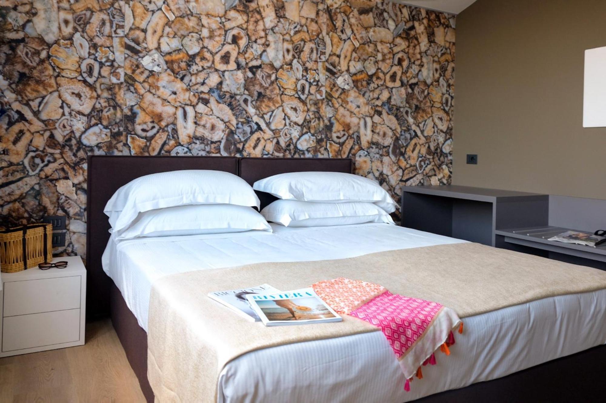 Hotel Luna Riccione E Aqua Spa Only Adults +12 Exterior foto